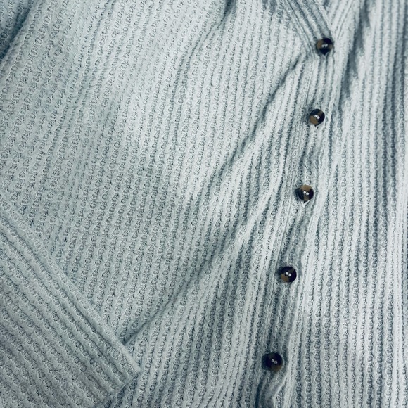 UO Top - Picture 2 of 2